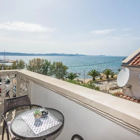 Velika Obala 2 *