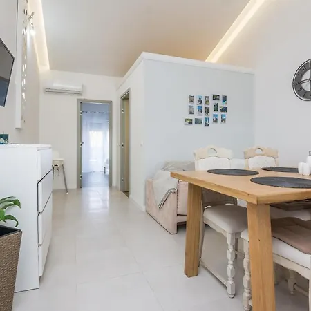 Velika Obala 2 Bibinje