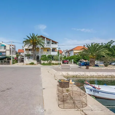 Velika Obala 2 Bibinje