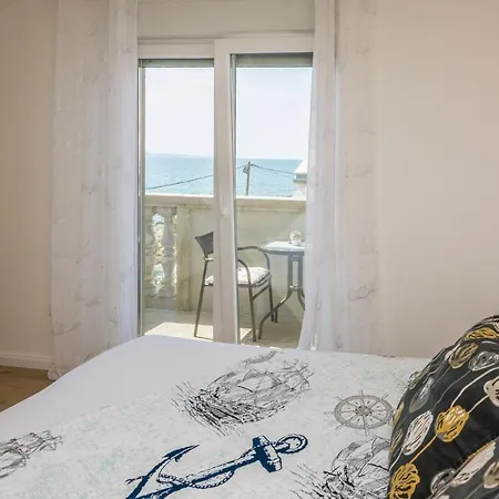 Velika Obala 2 Apartman *